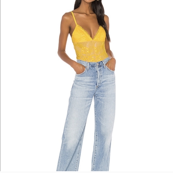 NBD Revolve Lace Bodysuit - Picture 7 of 11